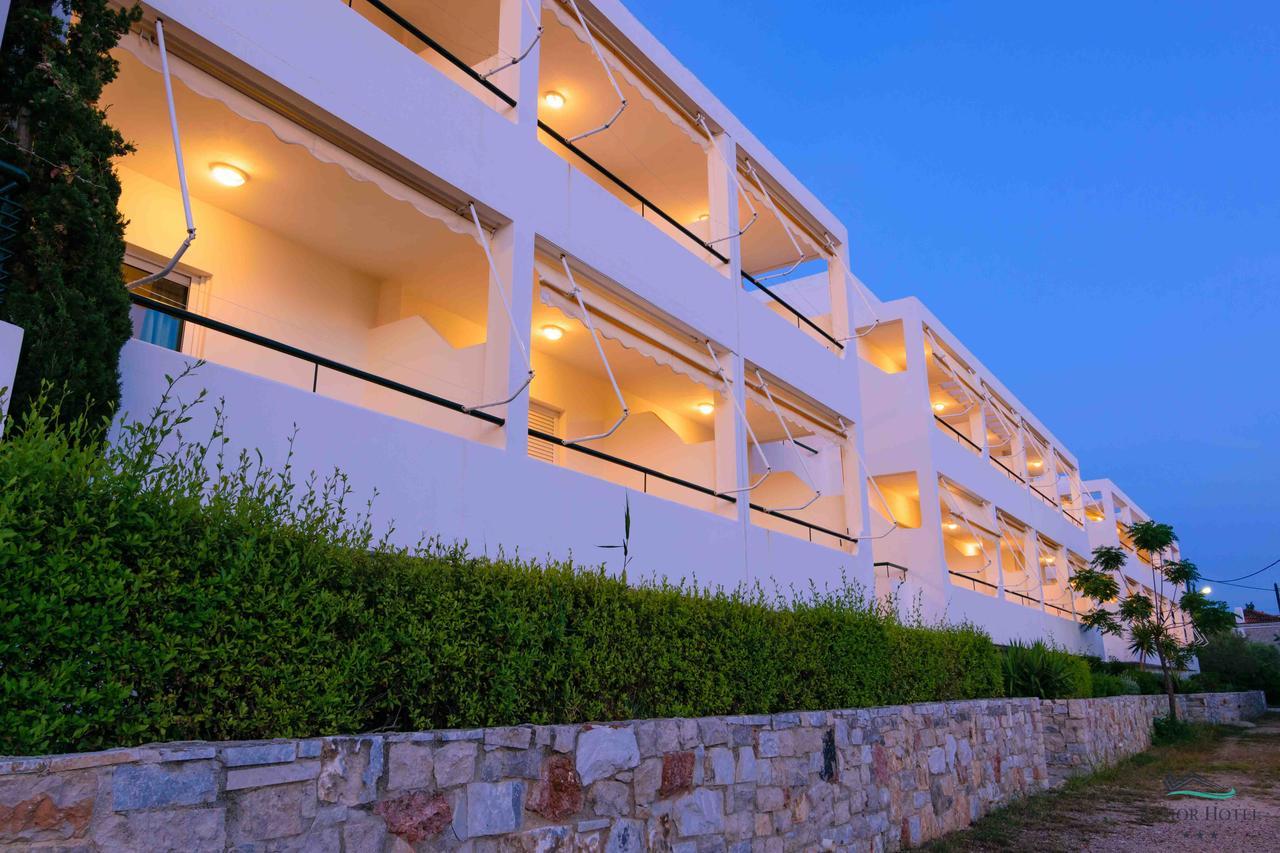 Junior Hotel Íria Eksteriør bilde